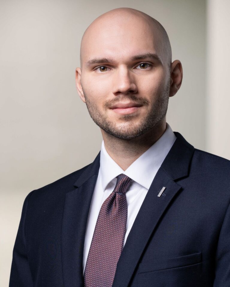 MUDr. Vladimir Kravchenko, MBA